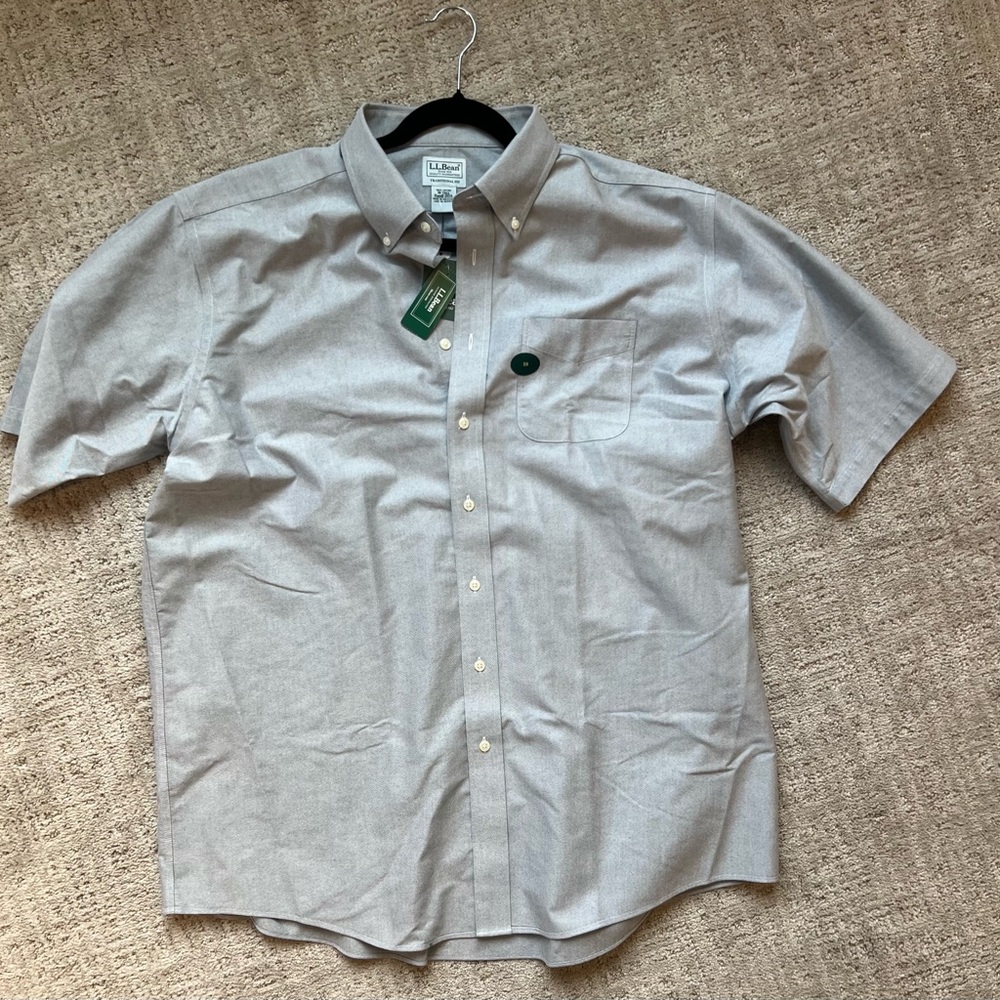 NWT L.L.Bean Men’s Wrinkle Free Oxford Button Down Short Sleeve Size 18 Tall NEW